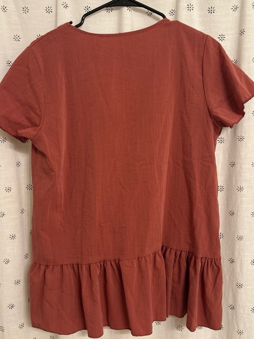 Amazon Rust Button-Front V-Neck Peplum Top - Picture 2 of 2